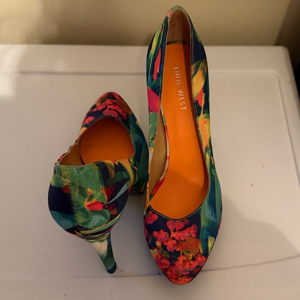 Nine West Floral Pointed-Toe Heels in Green and Pink